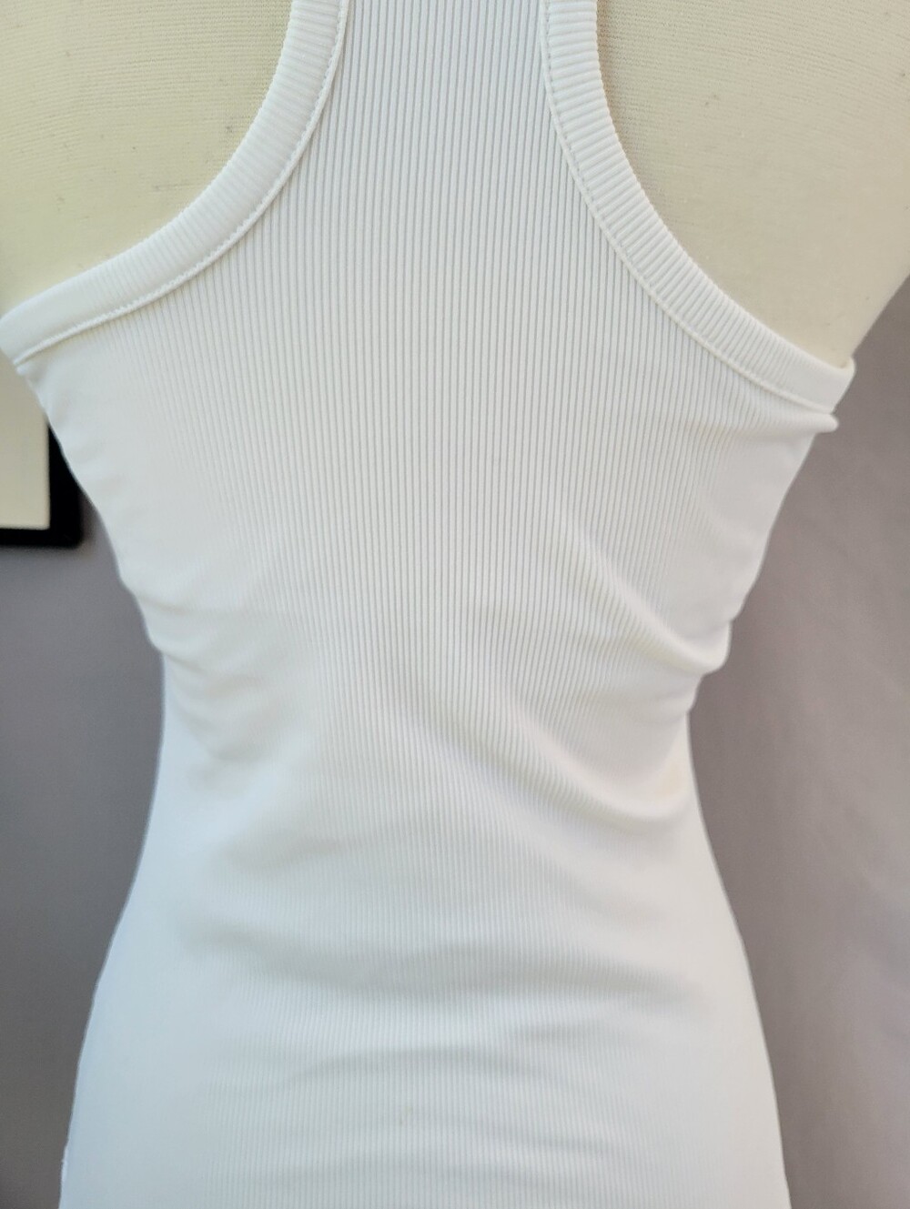 Electric Yoga Ribbed Racerback Tank Top in White S - Picture 9 of 12